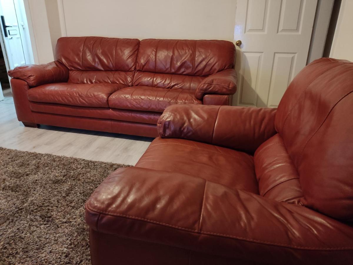 Cheerful 2-Bedroom Home With Off Street Parking Blackpool Eksteriør bilde